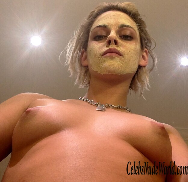 Kristen Stewart sexy and nude 230785