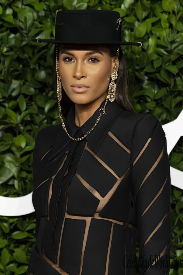 Cindy Bruna Visible Nipples In Black Dress At The Fashion Awards 232008