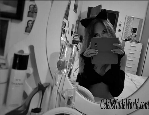 Just Sara Gautier 232984