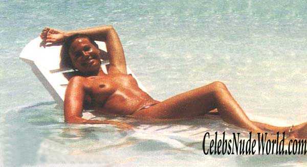 Federica Panicucci during the summer 233458