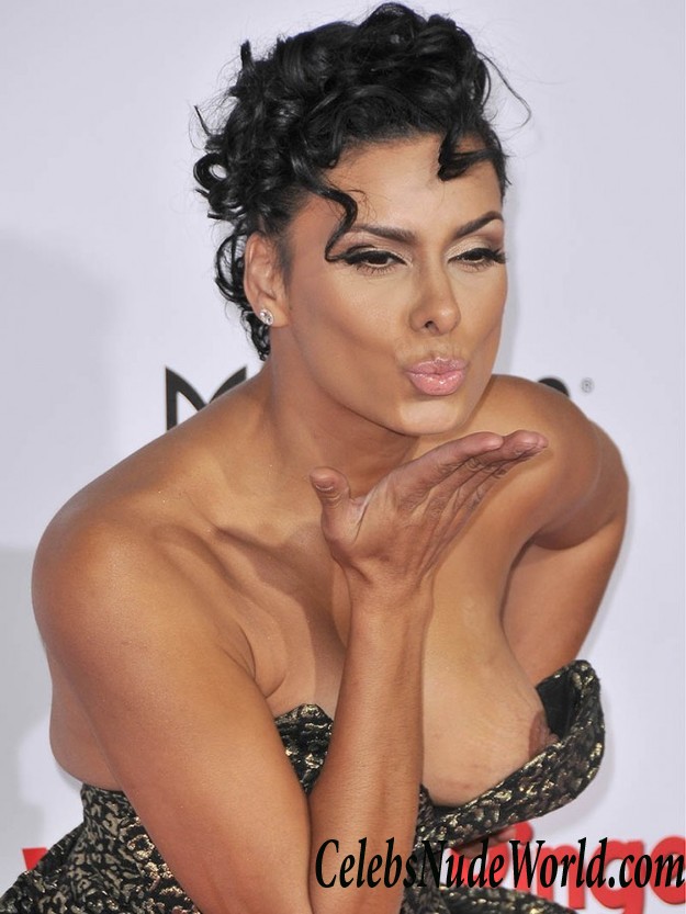 Laura Govan Boob Slip at The Wedding Ringer Movie Premiere 23514