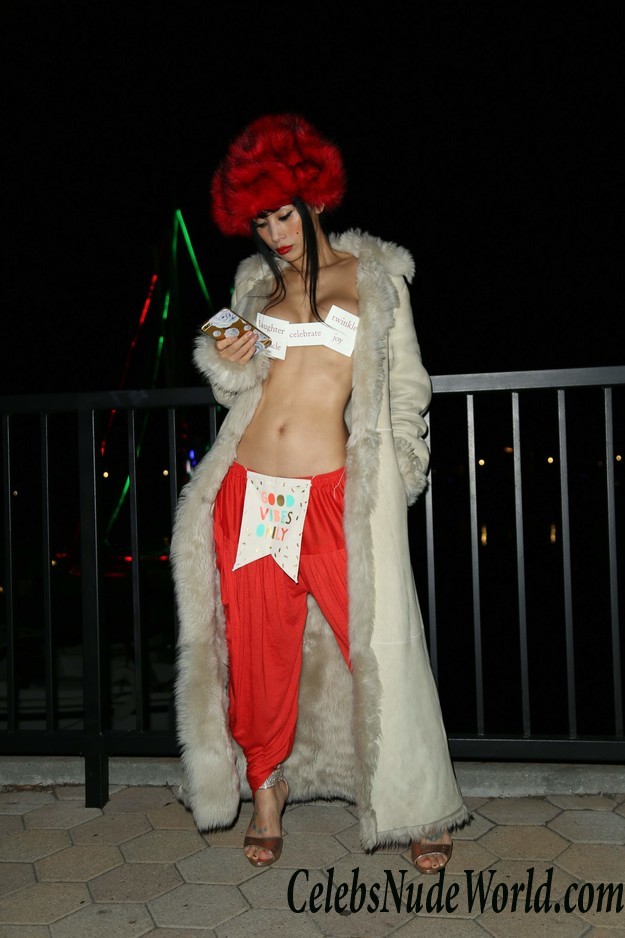 Bai Ling Nipple Slip While Heading To A Party In Los Angeles 23587