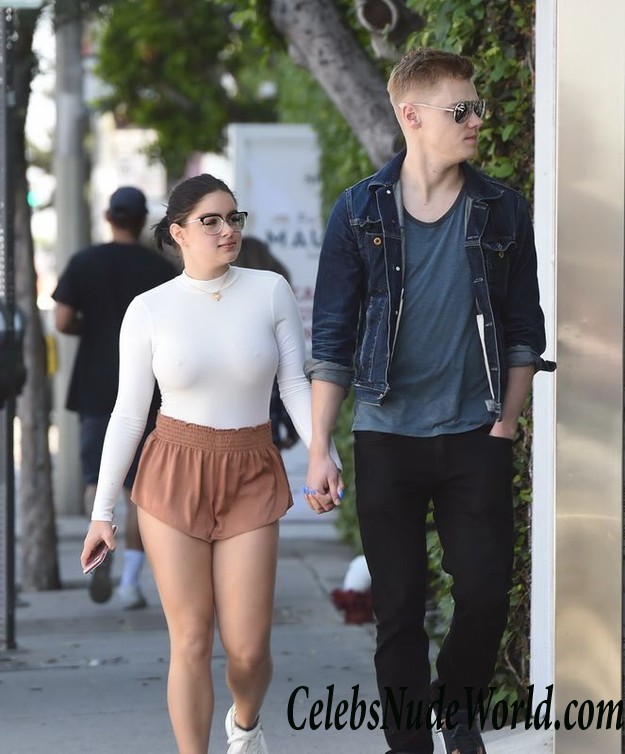 Ariel Winter Ass Cheeks And Pokies In Beverly Hills 23912