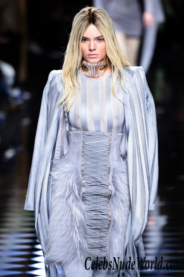 Kendall Jenner See Through Top At Balmain Show &#8211; Paris Fashion Week 23952