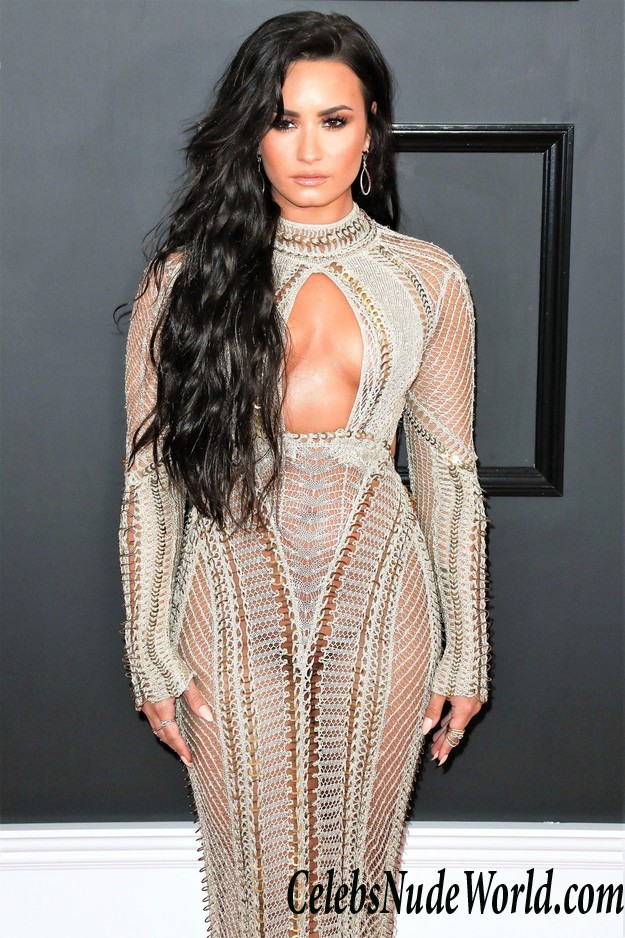 Demi Lovato Possibly Pantyless At The 59th Grammy Awards 24257