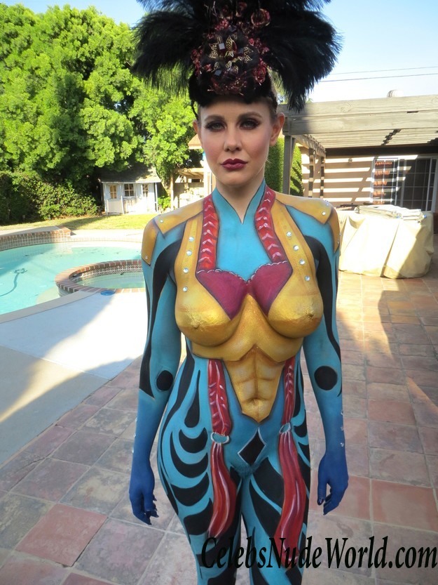 Maitland Ward Preparing For The Living Art Exhibition In Los Angeles 24323