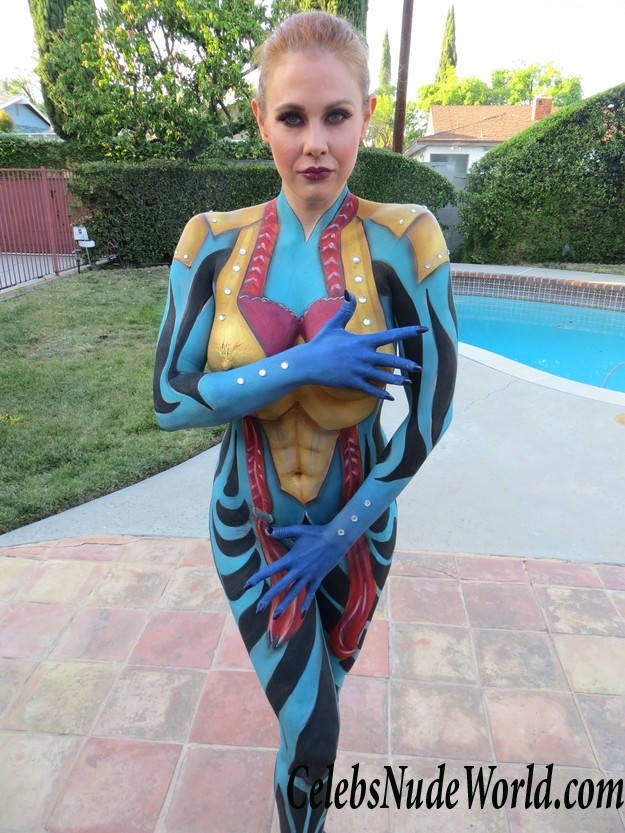 Maitland Ward Preparing For The Living Art Exhibition In Los Angeles 24330