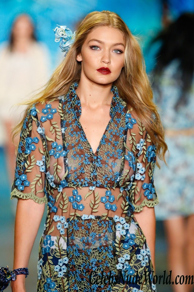 Gigi Hadid Nipples In A See Through Dress At The New York Fashion Week 25434