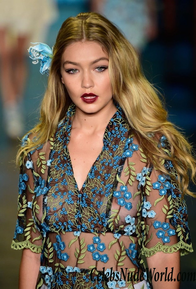 Gigi Hadid Nipples In A See Through Dress At The New York Fashion Week 25439