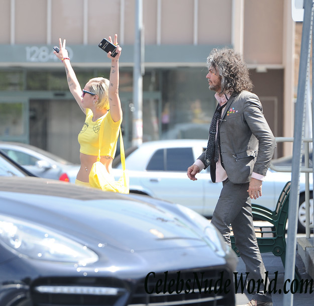 Miley Cyrus Nipple Pokes In A Yellow Top While Out In Los Angeles 25602