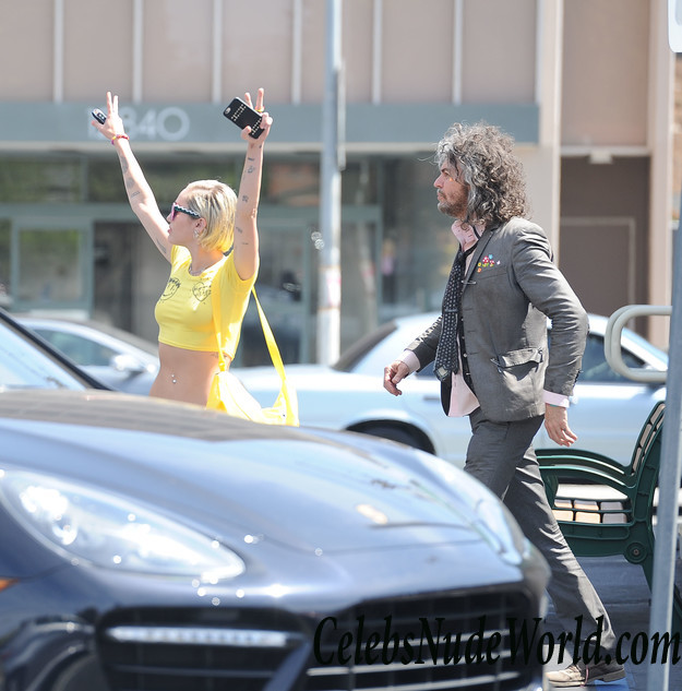 Miley Cyrus Nipple Pokes In A Yellow Top While Out In Los Angeles 25604