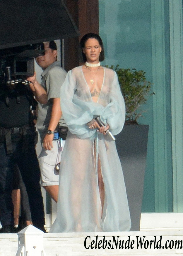 Rihanna Braless In A Totally See Through Sheer Pleasure 26303