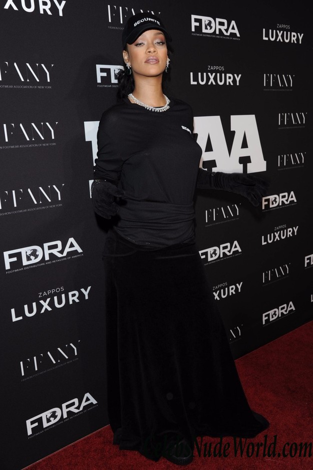 Rihanna See Through To Nipples At FN Achievement Awards 26340