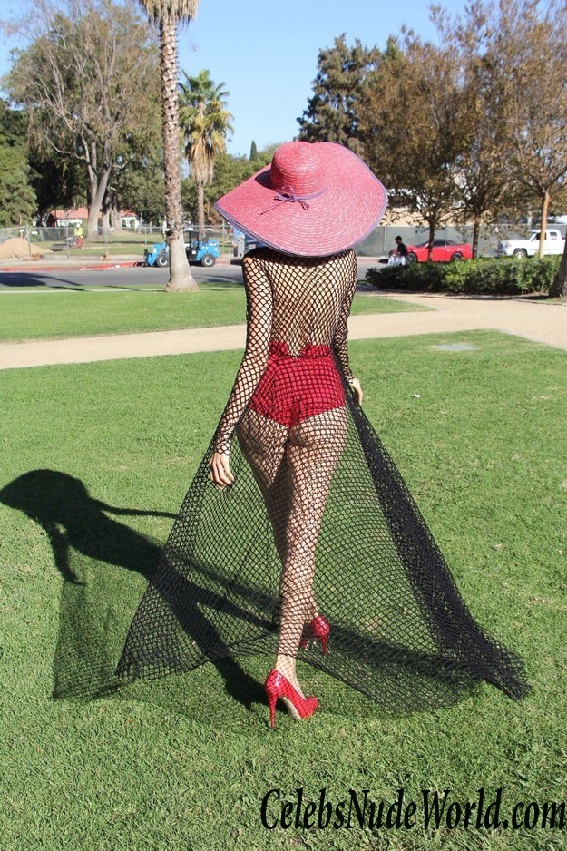 Blanca Blanco Wearing A Fishnet Top And No Bra In The Park In LA 26537