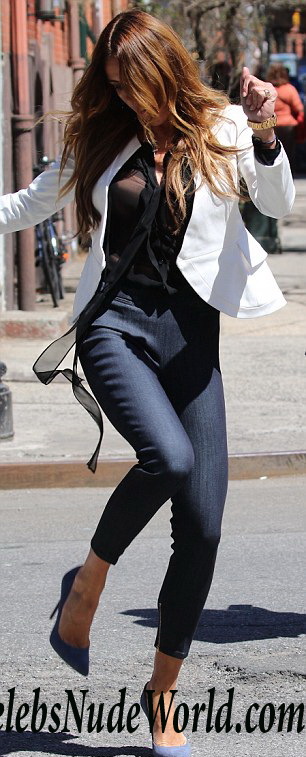 Kelly Bensimon See Through Top On A Set Of A Photoshoot In New York 26603