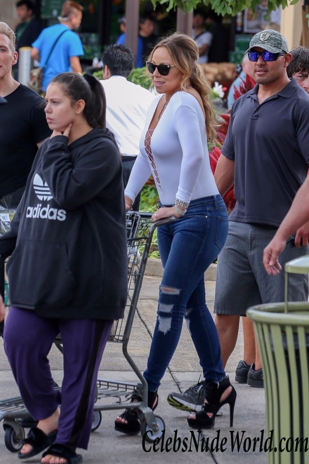 Mariah Carey Braless Pokies While Shopping In Hawaii 27051