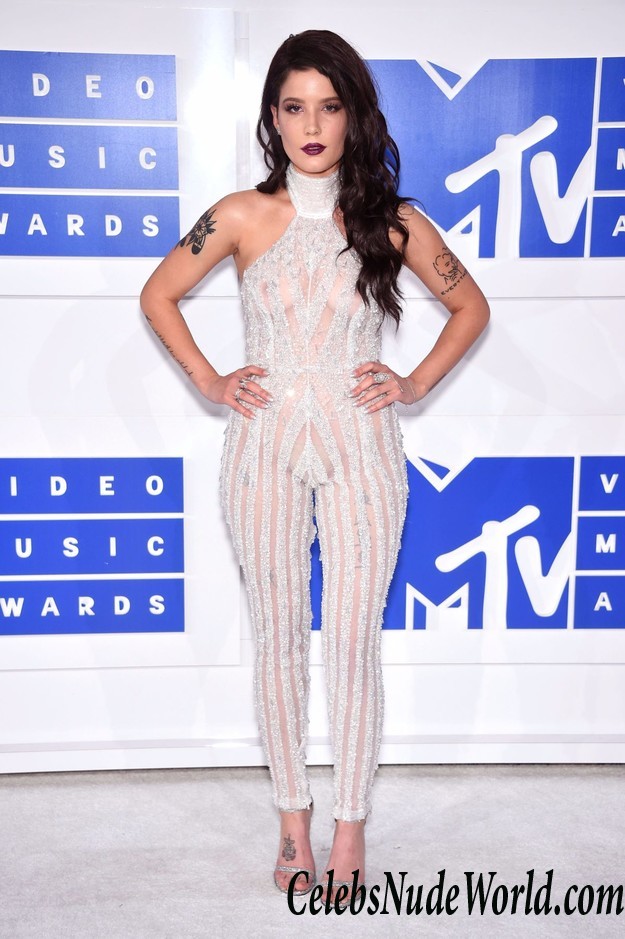 Halsey Braless See Through At 2016 MTV Video Music Awards In NY 27953