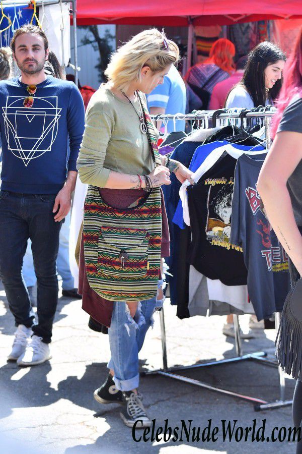 Paris Jackson & Kendall Jenner &#8211; Pokies & Cameltoe 28543