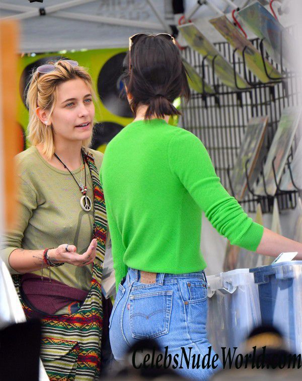 Paris Jackson & Kendall Jenner &#8211; Pokies & Cameltoe 28544