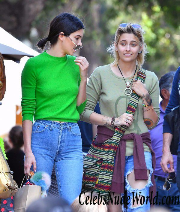 Paris Jackson & Kendall Jenner &#8211; Pokies & Cameltoe 28545