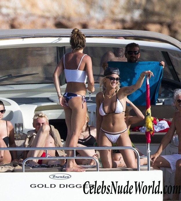 Rita Ora Bikini Cameltoe While On A Yacht In Ibiza 29258