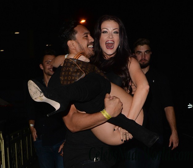Jess Impiazzi Upskirt Night Out In Guildford, Surrey 29276