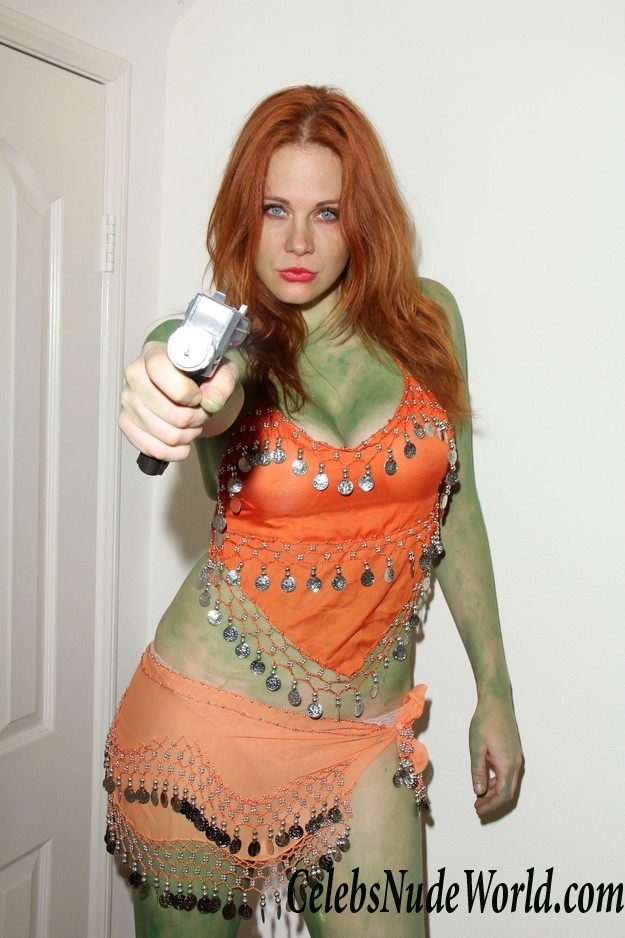 Maitland Ward Painted Ass While Getting Into Her Star Trek Costume At Comic Con 29922