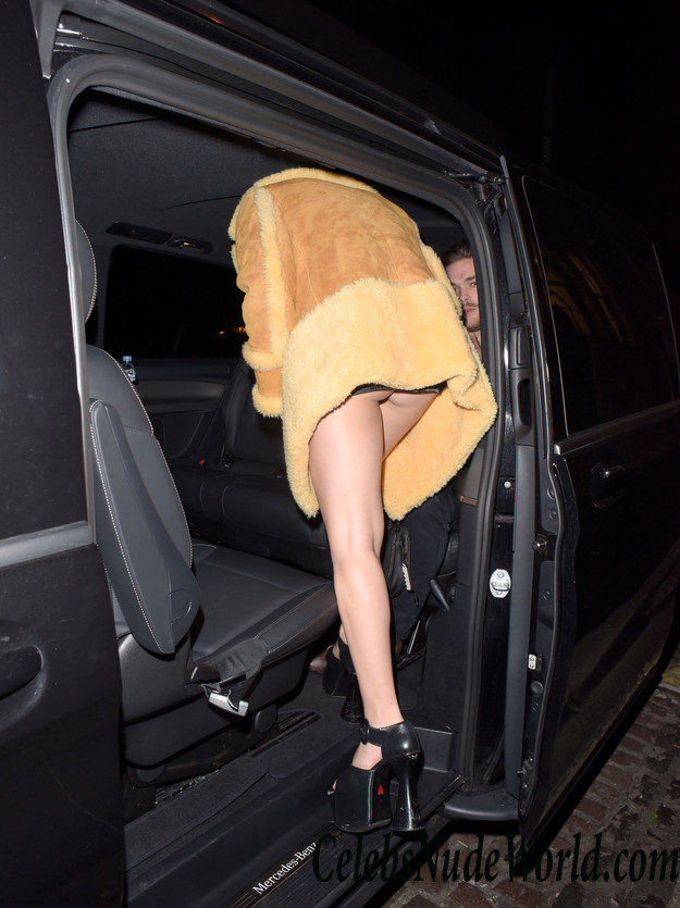 Charli XCX Upskirt While Getting Out From A Car In London 32008
