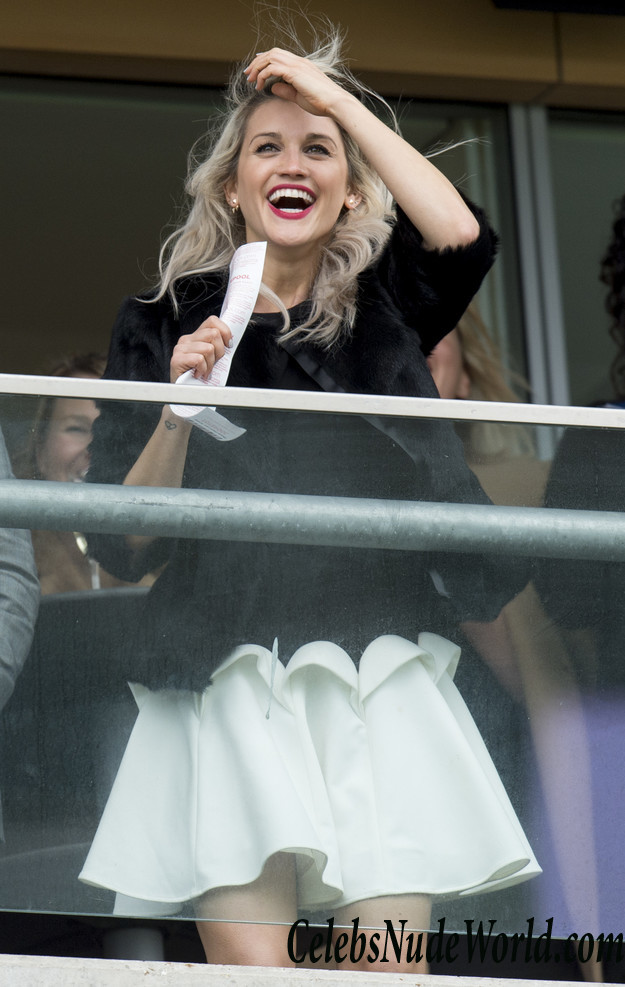 Ashley Roberts Upskirt At Ascot Racecourse 32019