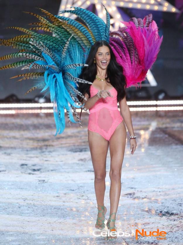 Adriana Lima Sexy 3225