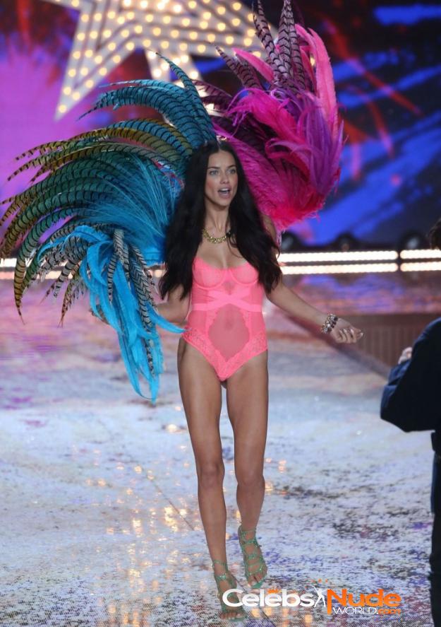 Adriana Lima Sexy 3229