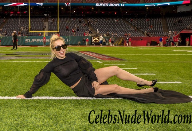 Lady Gaga Upskirt At 2017 Super Bowl On NRG Stadium In Houston 32958