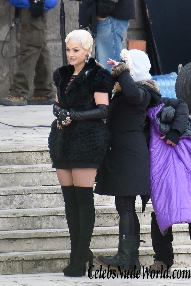 Rita Ora Pussy Upskirt On The Set Of "Wonderwell" In Rome 33222