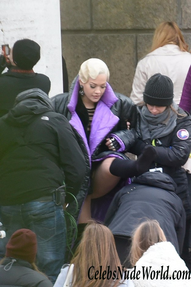 Rita Ora Pussy Upskirt On The Set Of "Wonderwell" In Rome 33250