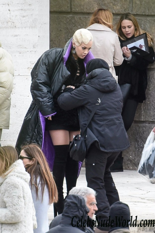 Rita Ora Pussy Upskirt On The Set Of "Wonderwell" In Rome 33255