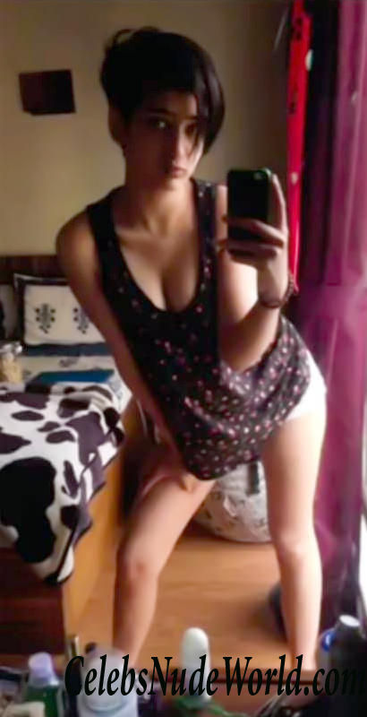 Akshara Haasan Leaked  33573