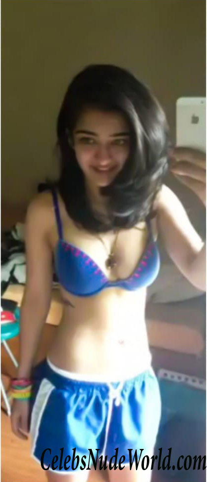 Akshara Haasan Leaked  33580