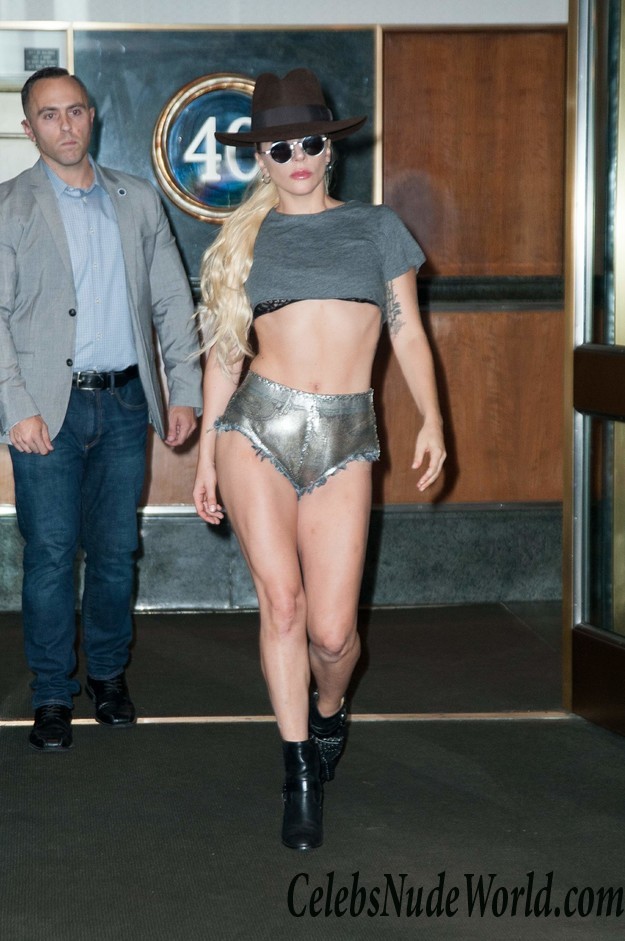 Lady Gaga Pussy Photos  33759