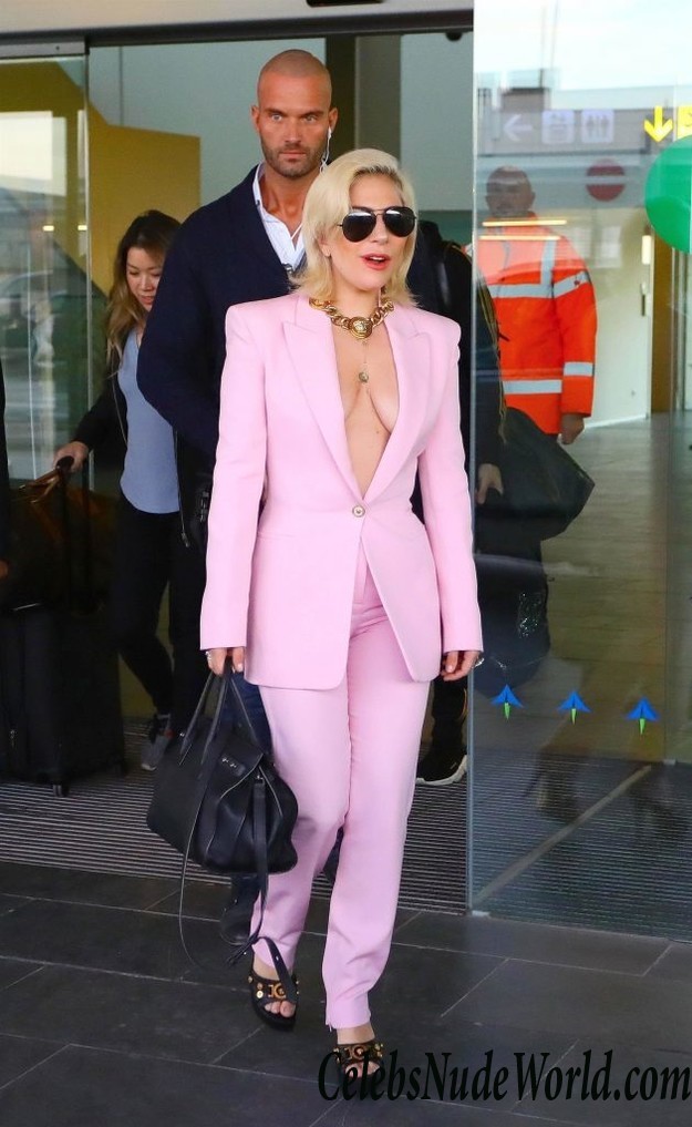 Lady Gaga Braless  33990