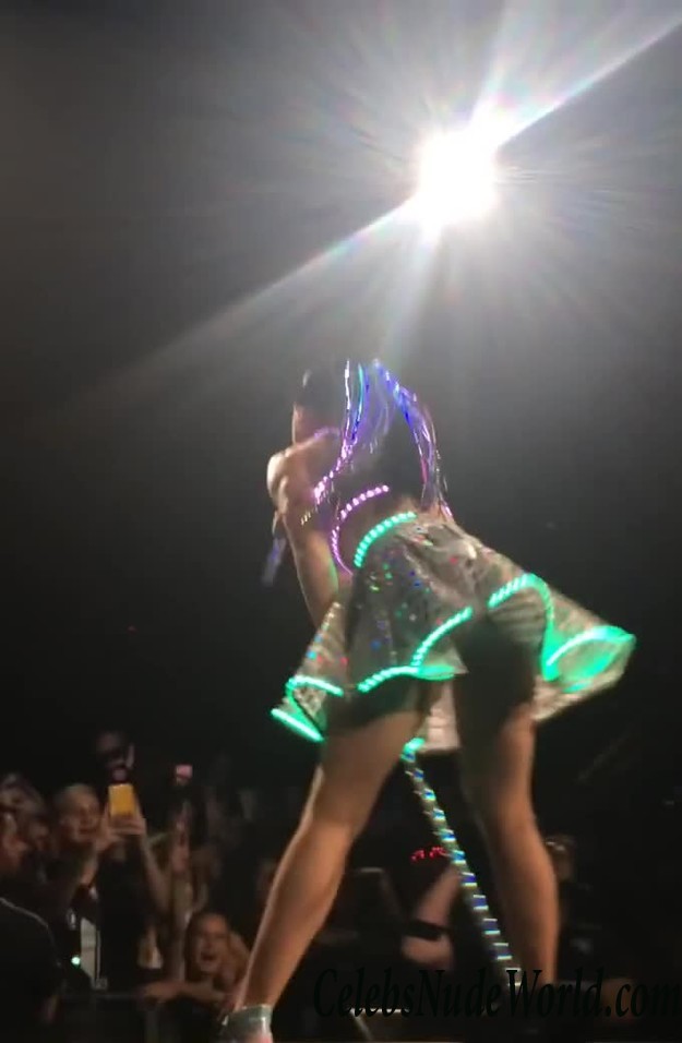 Katy Perry booty pics  34212