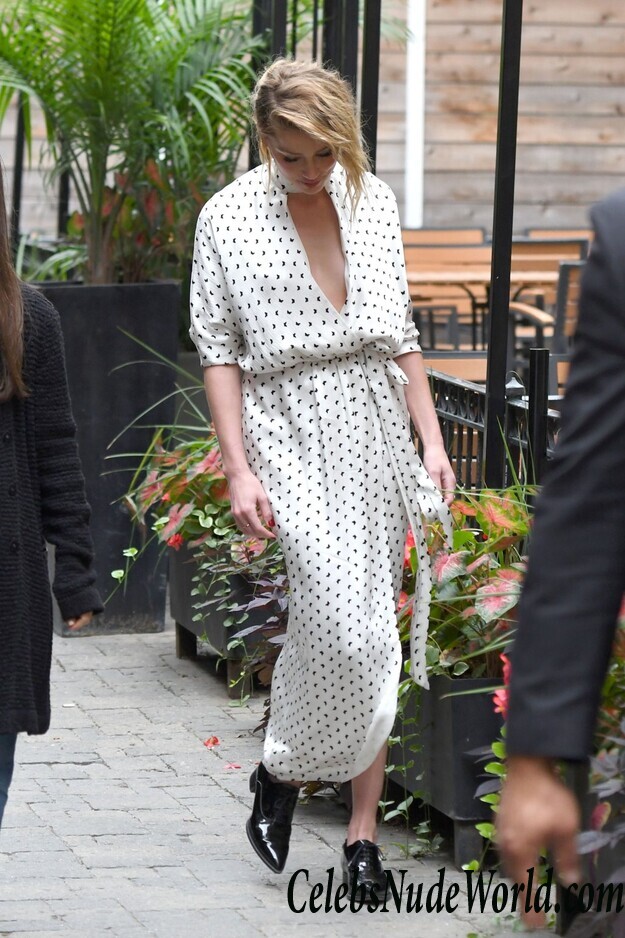 Amber Heard Braless 34867