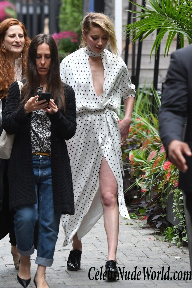Amber Heard Braless 34877
