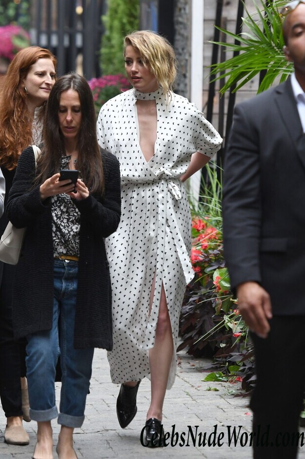 Amber Heard Braless 34883