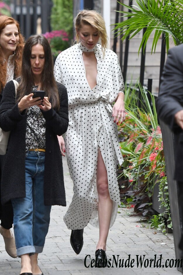 Amber Heard Braless 34888