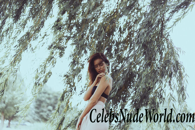 Amelie Lamarche Sexy 35319