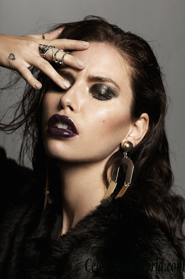 Amelie Lamarche Sexy 35374