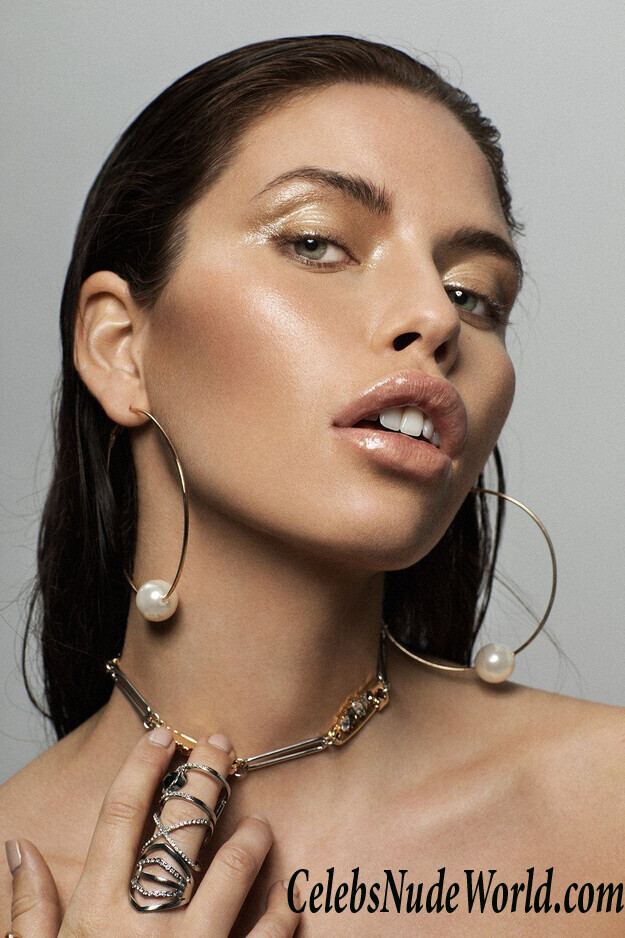 Amelie Lamarche Sexy 35387