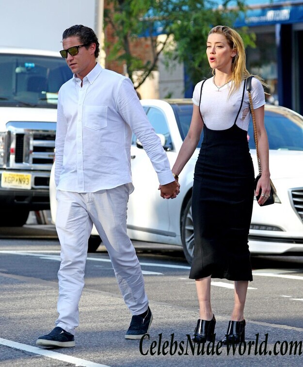 Amber Heard Sexy 35890