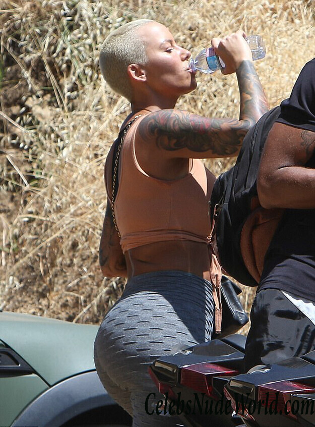 Amber Rose: Thick Thighs Alert 37228