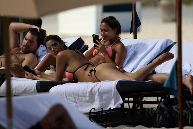 Ariadna Gutierrez Bikini 37452